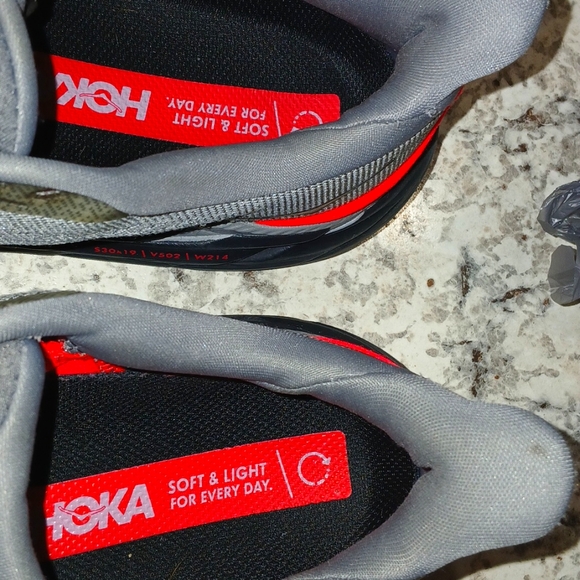 Hoka One One Clifton 8 Running Shoes - Women's Size 8.5 - Picture 8 of 9